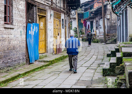 CHONGQING CINA - 30 dicembre: Ciqikou antica città vecchia strada laterale sul dicembre 30, 2014 a Chongqing Foto Stock