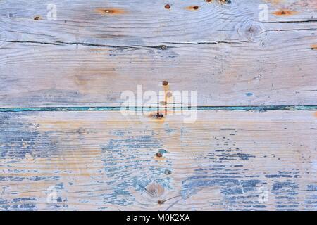 Squallido dipinte di blu per le schede con piccoli fori Foto Stock
