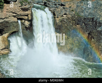 doppia cascata al ponte naturale del fiume boulder e cascate vicino a grandi legname, montana Foto Stock