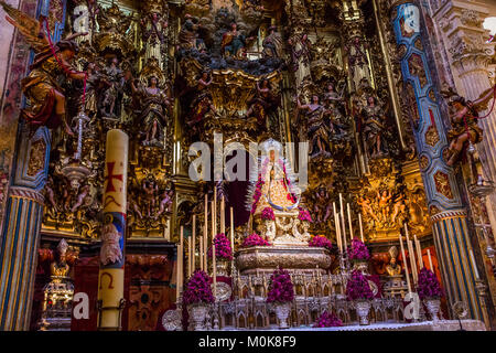 Siviglia Andalusia, maggio, 21, 2017 : gli interni di El Salvador chiesa, 21 maggio 2017, a Siviglia, in Andalusia, Spagna Foto Stock