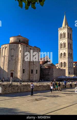 Antica chiesa di San Donato e di Santa Anastasia torre campanaria, cattedrale di Zadar, Zadar, Croazia. Maggio 2017. Foto Stock