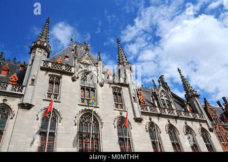 Provinciaal Hof - Provincia corte sulla piazza del mercato di Bruges, Belgio Foto Stock