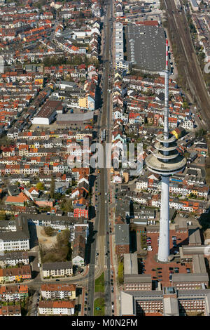 Fila di case nel quartiere Findorff, tenements, appartamenti, tetti di tegole rosse, attici vista aerea, fotografie aeree di Bremen, Bremen, Germania, Eur Foto Stock