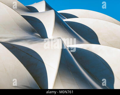 Vista astratta del tetto in corrispondenza Oriam Centro sportivo nazionale presso Università Heriot-Watt in Edimburgo, Scozia, Regno Unito Foto Stock