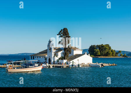 Vlacherna Monastery,KANONI, CORFU, ISOLE IONIE, Grecia Foto Stock