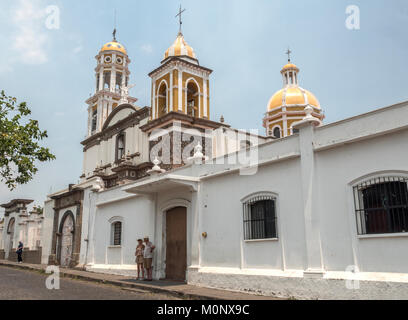 La Chiesa di Nogueras In Comala Colima Messico Comala è designato come un Pueblo Magico dal governo messicano Foto Stock