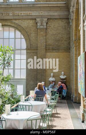 La Danimarca,Zelanda,Copenhagen,Ny Carlsberg Glyptotek,museo fondata nel 1897 dal figlio del fabbricante di birra del fondatore Carlsberg e progettato dall architetto Vilhelm Dahlerup,giardino d inverno Foto Stock