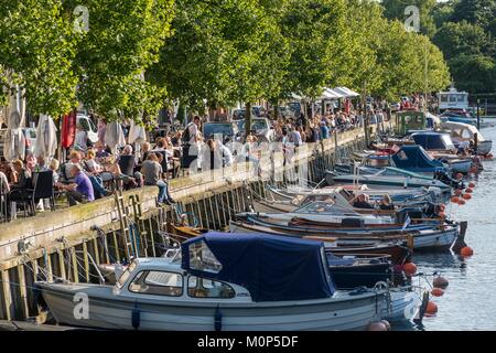 La Danimarca,Zelanda,Copenhagen,quartiere Christianshavn,banchine Overgaden Neden Vandet Foto Stock