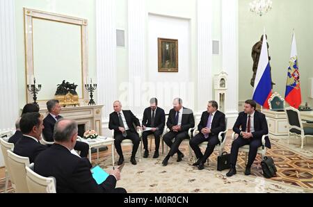 Mosca, Russia. 23 gen 2018. Il presidente argentino Mauricio Macri durante un incontro bilaterale con il presidente russo Vladimir Putin al Cremlino Gennaio 23, 2018 a Mosca, in Russia. Credito: Planetpix/Alamy Live News Foto Stock