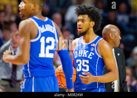 Winston-Salem, NC, Stati Uniti d'America. 23 gen 2018. Il duca diavoli blu avanti Marvin Bagley III (35) reagisce alla chiamata nella ACC Basketball matchup LJVM al Colosseo in Winston-Salem, NC. (Scott Kinser/Cal Sport Media) Credito: csm/Alamy Live News Foto Stock