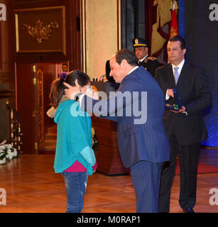 Il Cairo, Egitto. 24 gen 2018. Il Presidente egiziano Abdel Fattah al-Sisi partecipa in una celebrazione giornata di polizia, al Cairo, in Egitto, il 24 gennaio 2018 Credito: il Presidente egiziano Ufficio APA/images/ZUMA filo/Alamy Live News Foto Stock