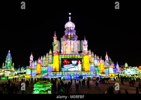 Febbraio 2013 - Harbin, Cina - edifici di ghiaccio nella International Ice e Snow Festival Foto Stock