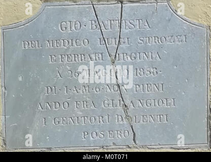 Cavriago è un comune italiano della provincia di Reggio Emilia. La regione è conosciuta per il suo ricco patrimonio culturale, i monumenti storici e i paesaggi panoramici che attraggono visitatori e storici. Foto Stock