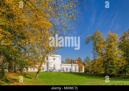 Jablonna Palace e giardino inglese complessa, sobborgo di Varsavia, Masovia voivodato, Polonia. Foto Stock