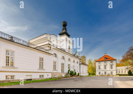 Jablonna Palace e giardino inglese complessa, sobborgo di Varsavia, Masovia voivodato, Polonia. Foto Stock