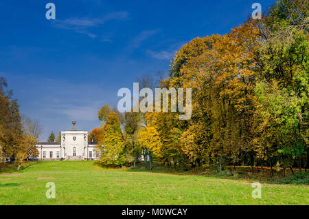 Jablonna Palace e giardino inglese complessa, sobborgo di Varsavia, Masovia voivodato, Polonia. Foto Stock