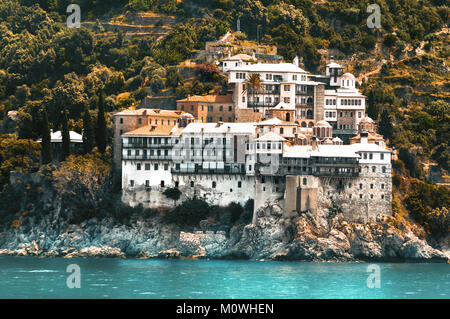 Osiou Gregoriou monastero sul santo monte Athos in Grecia settentrionale, arancione Foto Stock