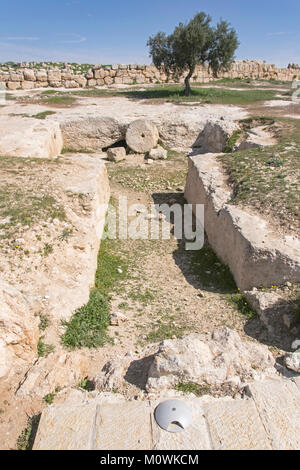 Grotta di sepoltura presso l'antica città di Susya in Israele Foto Stock