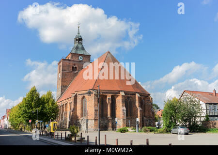 La chiesa gotica di Sankt Nikolai in Osterburg, Germania Foto Stock