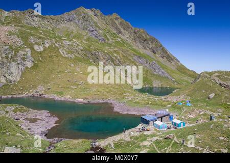 Francia,Haute Garonne,Bagneres de Luchon,Hospice de France,Pique Valley,Port de Venasque rifugio e laghi Foto Stock