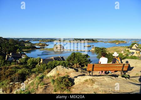 Francia,Cotes d'Armor,Brehat island,viste da St Michel cappella sopra la bocca dello Trieux Foto Stock