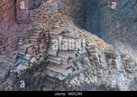 Francia,Corse du Sud,Golfo di Porto,elencati come patrimonio mondiale dall UNESCO,la riserva naturale di Scandola,formazioni di colonne di basalto Foto Stock