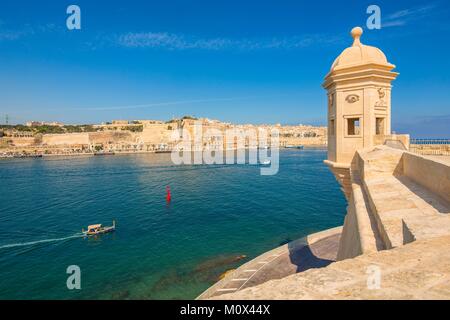 Malta,Valletta,elencati come patrimonio mondiale dall UNESCO,le Tre Città,Senglea,visto dalla Gardjola Gardens e la sua torre di avvistamento Foto Stock