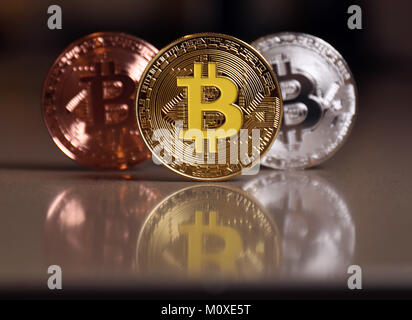 Pic mostra: Bitcoin 'monete' - coin rappresentazione del cryptocurrency Bitcoin monete souvenir Foto Stock