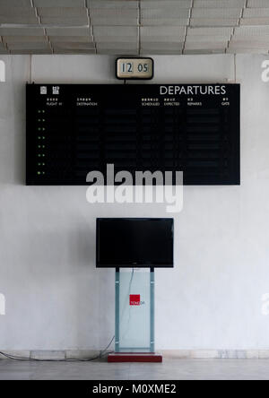 Nessun voli programmati sul tabellone partenze in Sunan international airport, Provincia di Pyongan, Pyongyang, Corea del Nord Foto Stock