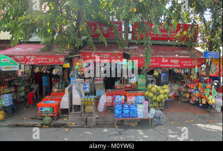 I mercati di strada e le bancarelle in Phnom Penh Cambogia Foto Stock