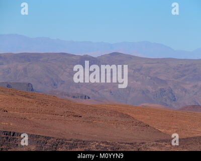 Alto Atlante gamma orizzontale nella centrale del Marocco Foto Stock