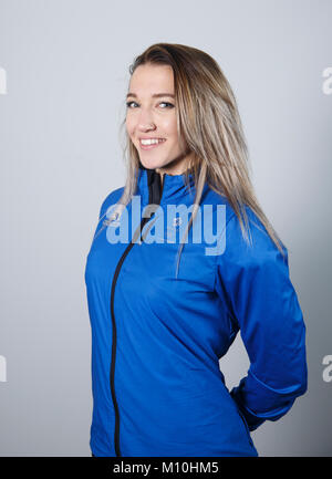 Snowboarder Rowan Cheshire durante un arredare la sessione in ADIDAS Stockport. Stampa foto di associazione. Picture Data: mercoledì 24 gennaio, 2018. Foto di credito dovrebbe leggere: Tim Goode/PA FILO Foto Stock