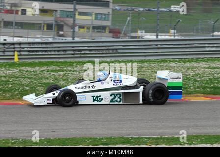 Sul circuito del Mugello il 1 aprile 2007: Sconosciuto eseguito su Classic F1 auto 1978 Williams FW 06 sul circuito del Mugello in Italia durante il Mugello Historic Festival. Foto Stock