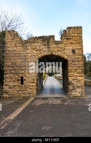 Warkworth antico ponte, Warkworth, Northumberland, Regno Unito Foto Stock