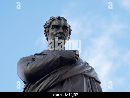 Close up George Stephenson memorial statua Newcastle upon Tyne, England, Regno Unito Foto Stock