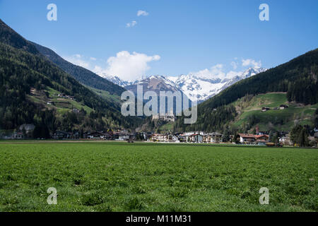 Valli di Tures ed Aurina è un comune città mercato in Alto Adige nel nord Italia. Foto Stock