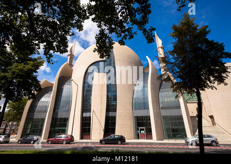 Germania, Colonia, la DITIB moschea dell'Turkish-Islamic europea per gli Affari Religiosi in contrada Ehrenfeld, piano di costruzione dell'architetto P Foto Stock