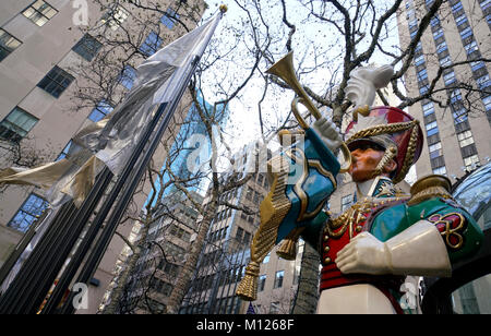 Vacanze di Natale decorazioni a Rockefeller Center.Manhattan.New York City.USA Foto Stock