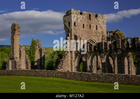 Le rovine di Llanthony Priory, Brecon Beacons, Galles Foto Stock