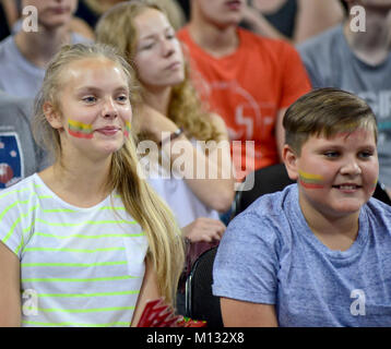 Il lituano basketball fan: i fratelli Foto Stock