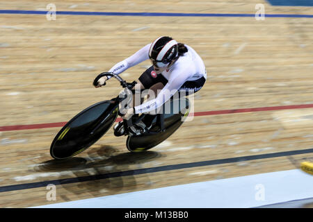 Manchester, Regno Unito. 26 gen, 2018. Lauryn Dawber compete in campo femminile sprint credito di qualifica: Dan Cooke/Alamy Live News Foto Stock