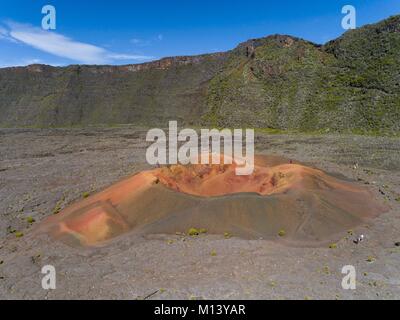 Reunion, Reunion Parco Nazionale elencato come patrimonio mondiale dall' UNESCO, vulcano Piton de la Fournaise, il cratere Formica Leo (vista aerea) Foto Stock