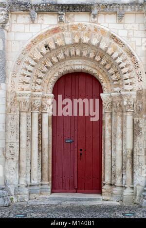 Francia, Indre, Paulnay, XII secolo la chiesa Saint Etienne, romanico poitevin style Foto Stock