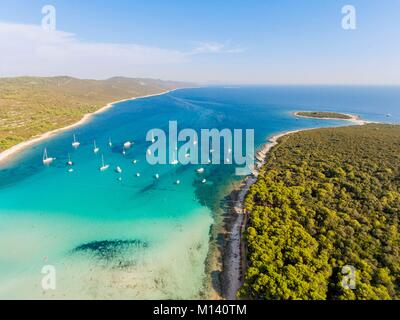 Croazia, Dalmazia Settentrionale, costa dalmata, arcipelago di Zadar, Dugi Otok, Sakarun Beach (Vista aerea) Foto Stock