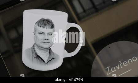 Jiri Kajinek, la tazza con stampa in verticale Foto Stock