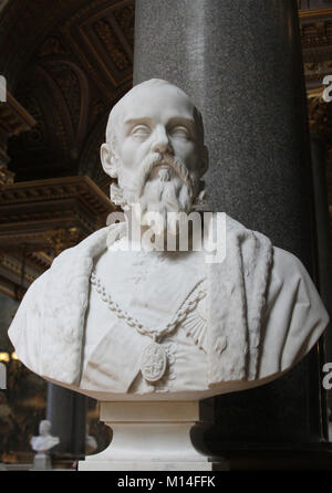 Busto in marmo del Duca Anne de Montmorency da James Pradier nella Galleria delle Battaglie, Il Palazzo di Versailles, Ile-De-France, Francia. Foto Stock