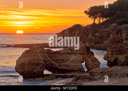 Olhos d'Agua rocce tramonto Foto Stock