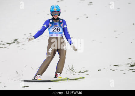 Ljubno, Slovenia. 27 gennaio, 2018. Lara Malsiner dell Italia compete durante il Ljubno FIS Ski Jumping World Cup concorrenza a Ljubno, Slovenia il 27 gennaio 2018. Credito: Rok Rakun/Pacific Press/Alamy Live News Foto Stock