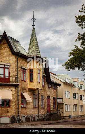 Strada di Kungsbacka, Svezia. Architettura revival gotico. Foto Stock