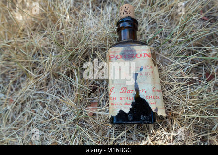 Australian veleno bottiglia con etichetta vecchia Foto Stock